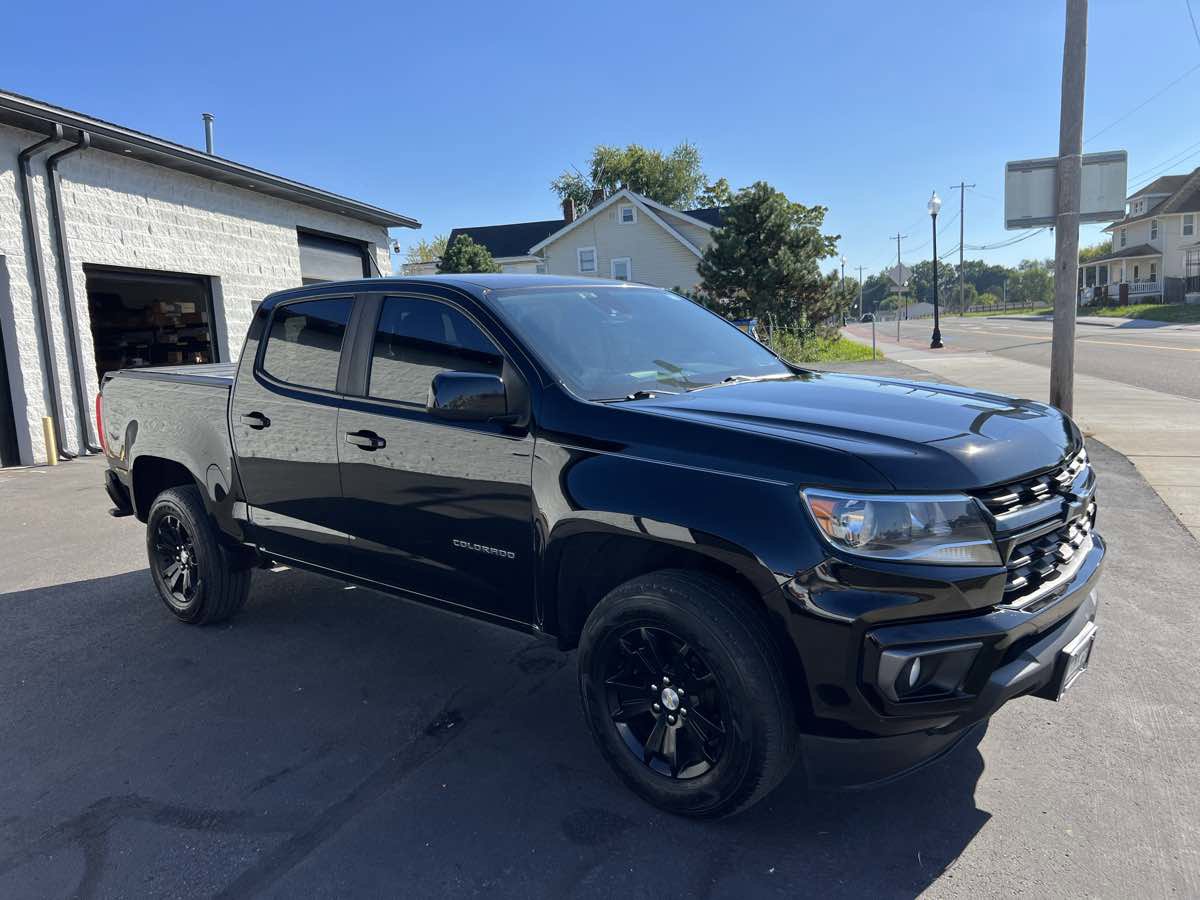 Used 2021 Chevrolet Colorado LT w/ Safety Package image 6