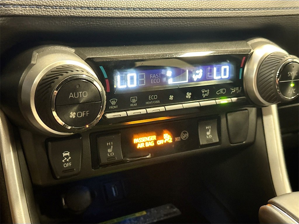 Used 2021 Toyota RAV4 XSE image 15