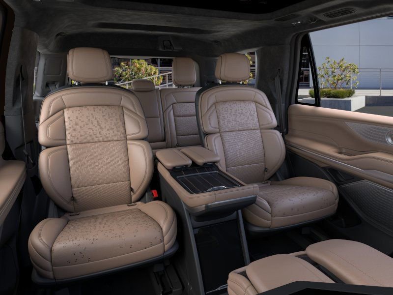 New 2026 Lincoln Navigator Black Label AWD/4WD image 11
