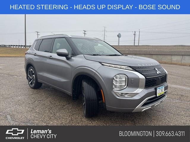 Used 2022 Mitsubishi Outlander SEL image 1