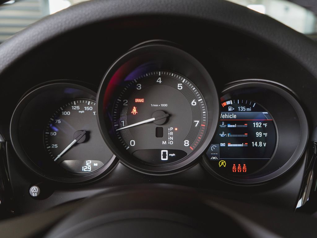 New 2025 Porsche Macan image 21