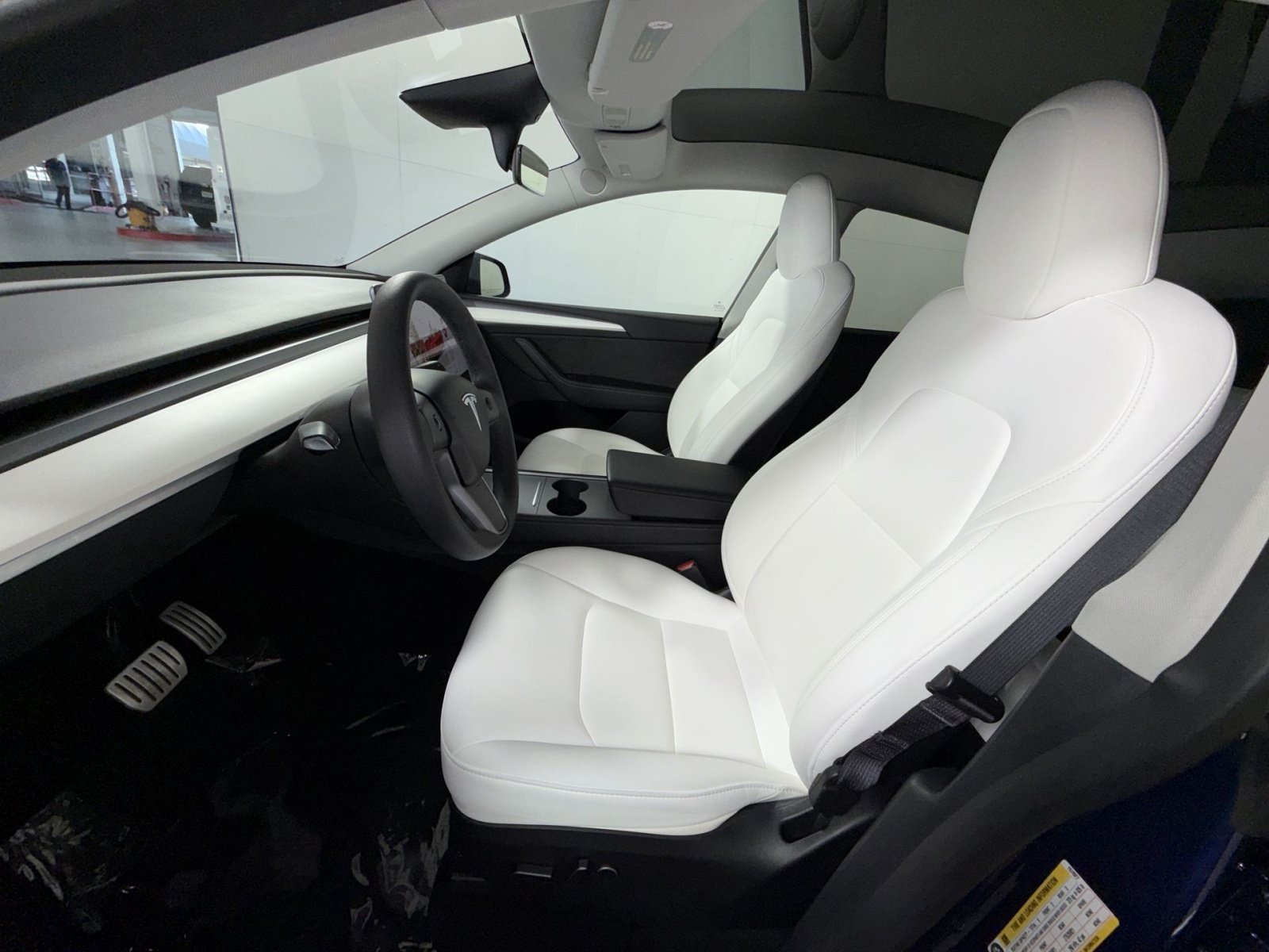 Used 2023 Tesla Model Y Performance AWD/4WD image 13