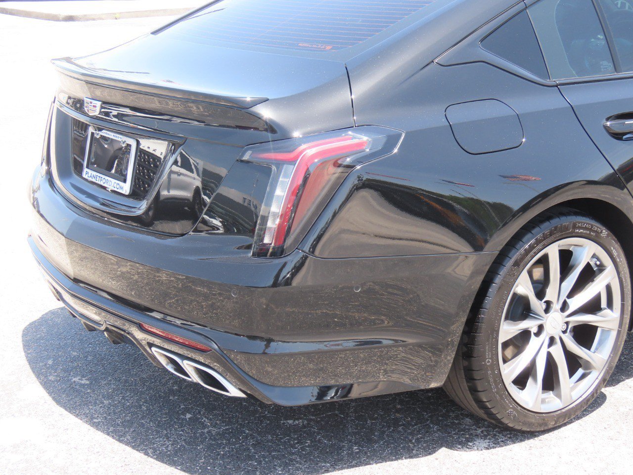 Used 2023 Cadillac CT5 V w/ Premium Package RWD image 12