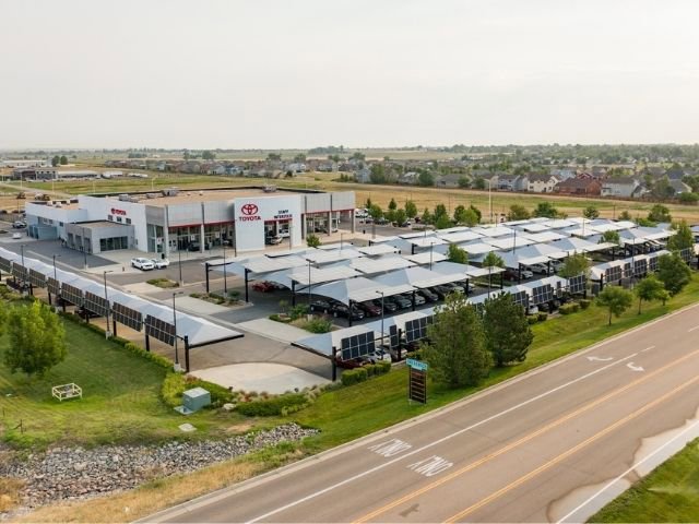 Used 2019 Ford Explorer XLT w/ Equipment Group 202A image 7