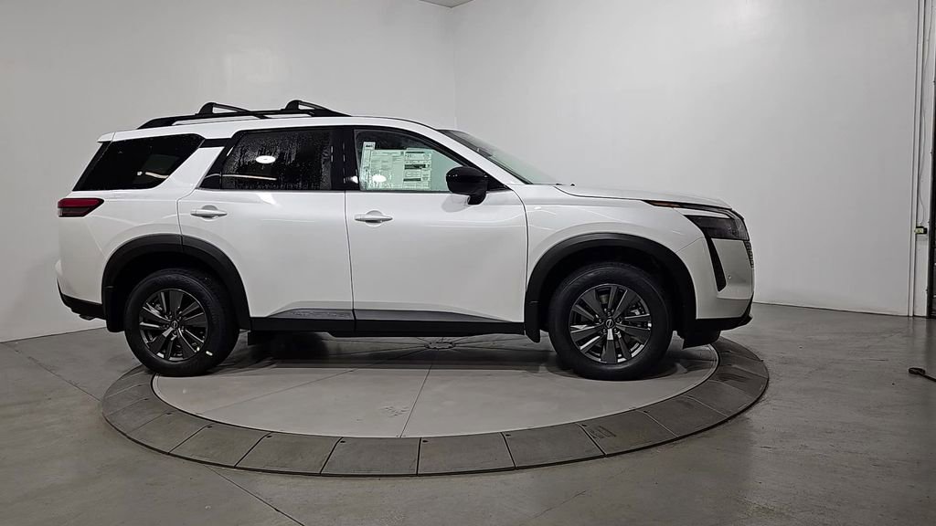 New 2026 Nissan Pathfinder SV image 7
