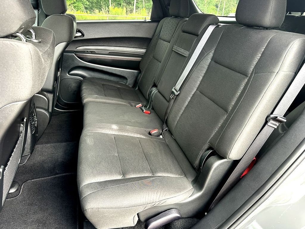 Used 2025 Dodge Durango GT RWD image 16