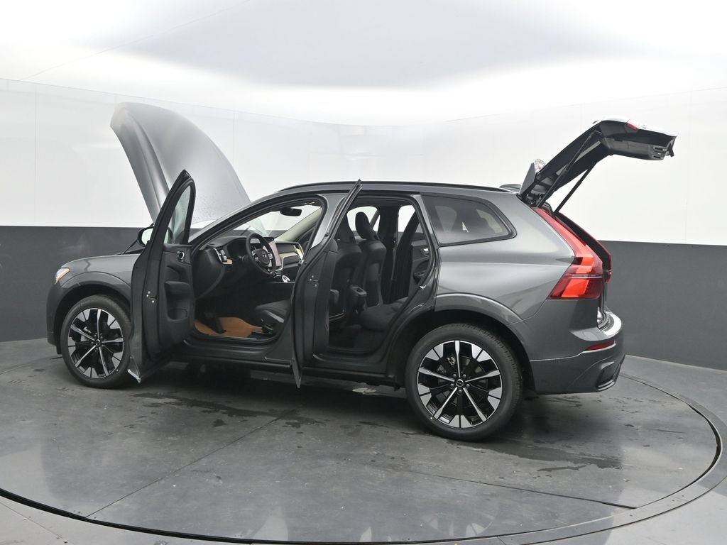 New 2026 Volvo XC60 B5 Plus w/ Climate Package AWD/4WD image 39