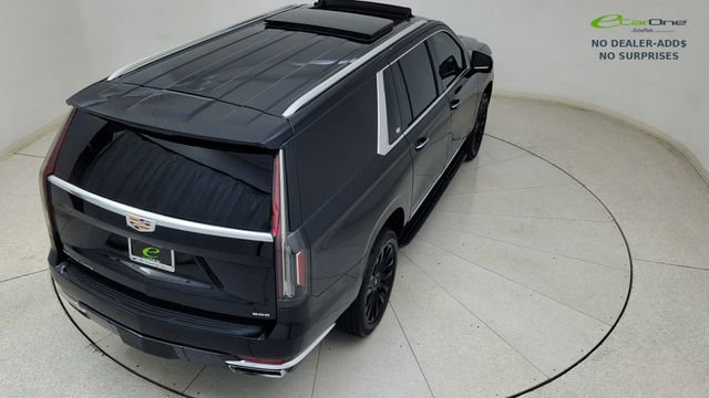 Used 2023 Cadillac Escalade ESV Premium Luxury image 88