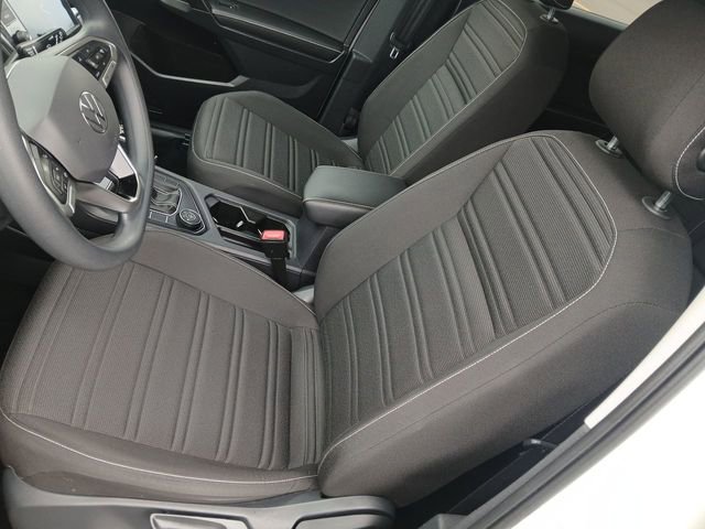 Used 2022 Volkswagen Tiguan S image 11