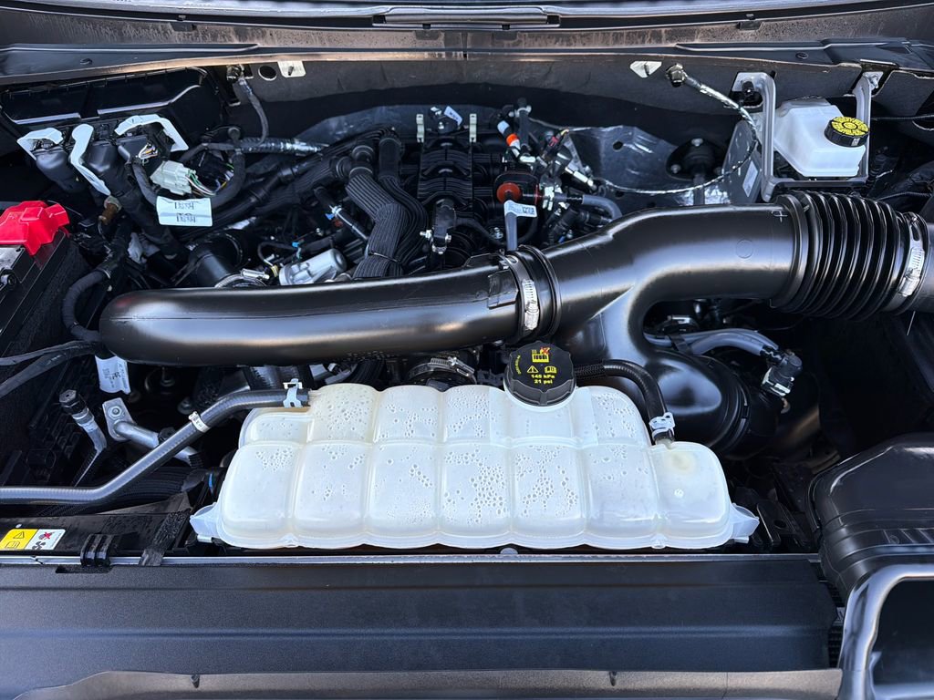 Used 2025 Ford Expedition Active image 40