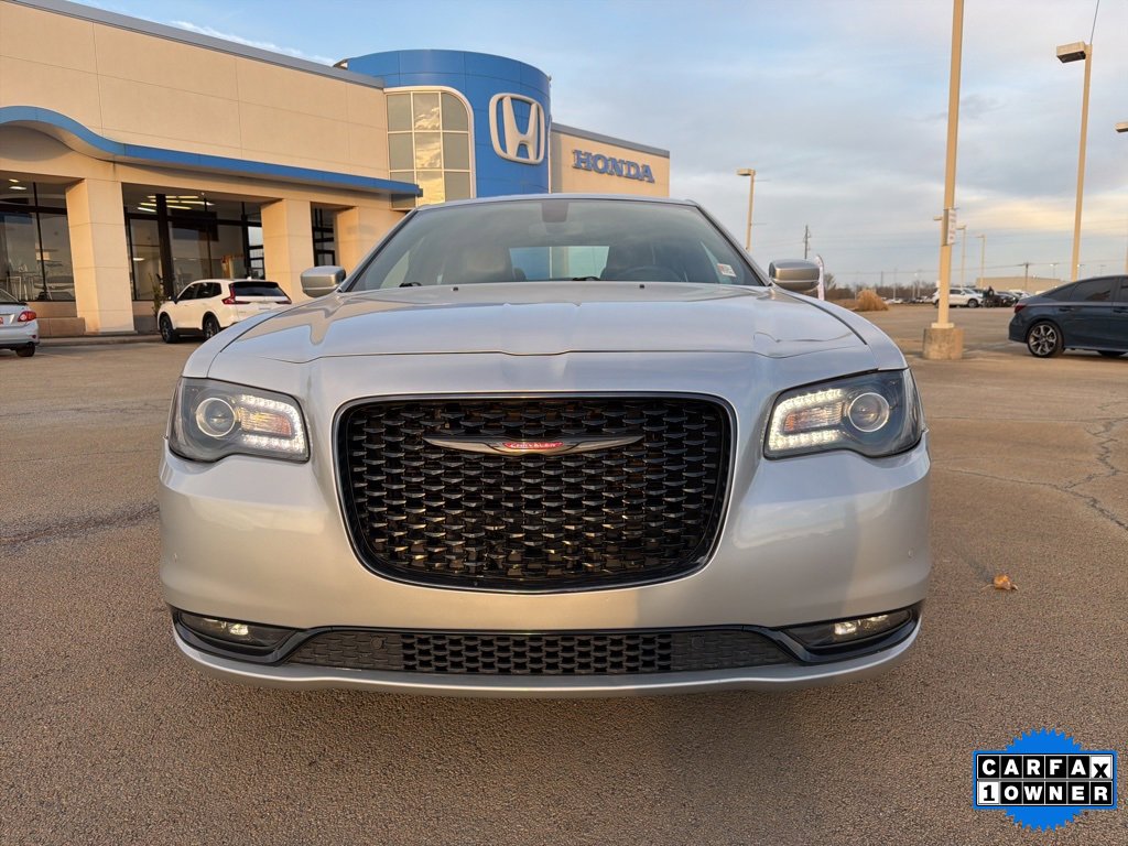 Used 2023 Chrysler 300 S image 2