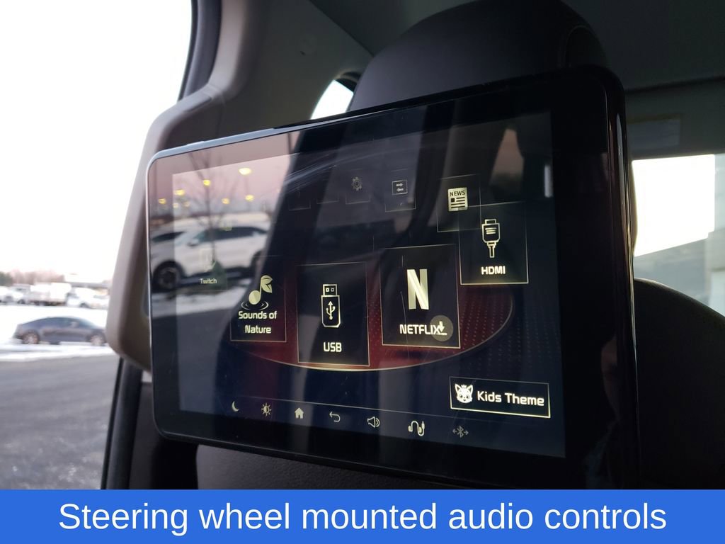 Used 2022 Kia Carnival SX image 16