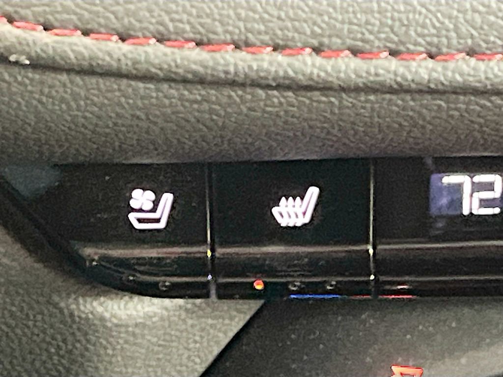 Used 2023 Chevrolet Blazer RS w/ Driver Confidence II Package image 21