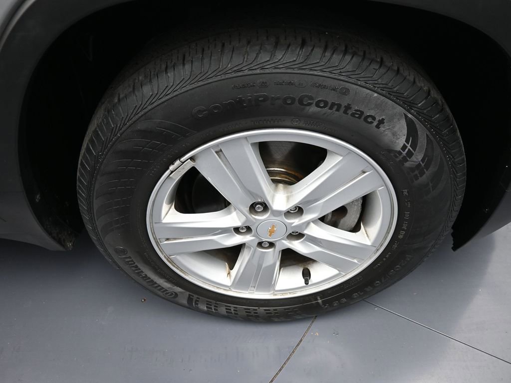 Used 2020 Chevrolet Trax LS w/ Tint and Cruise Package FWD image 13