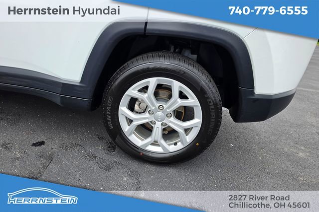 Used 2024 Jeep Compass Latitude image 20