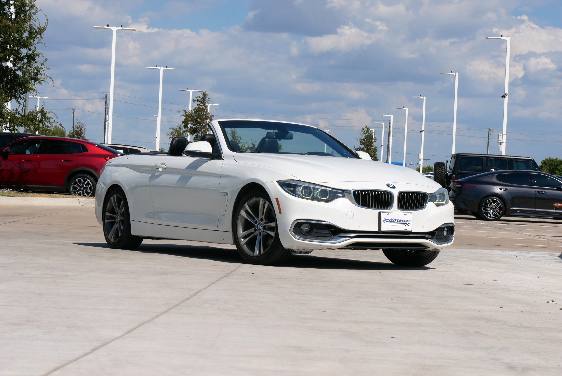 Used 2018 BMW 430i Convertible RWD image 2