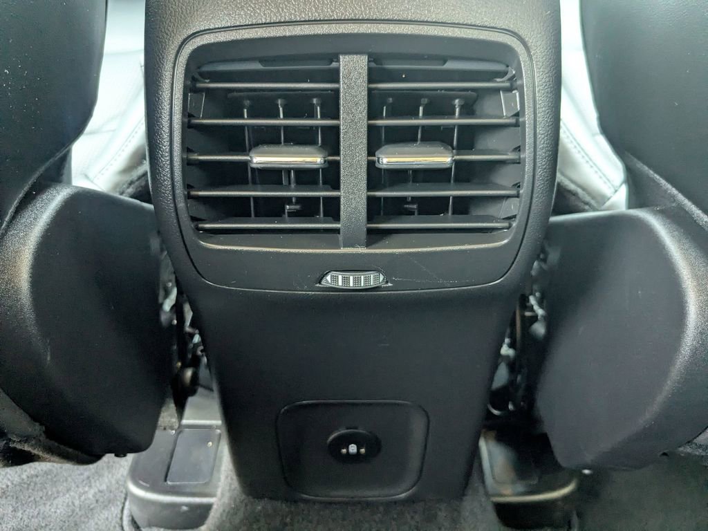 Used 2025 Ford Escape Platinum image 18