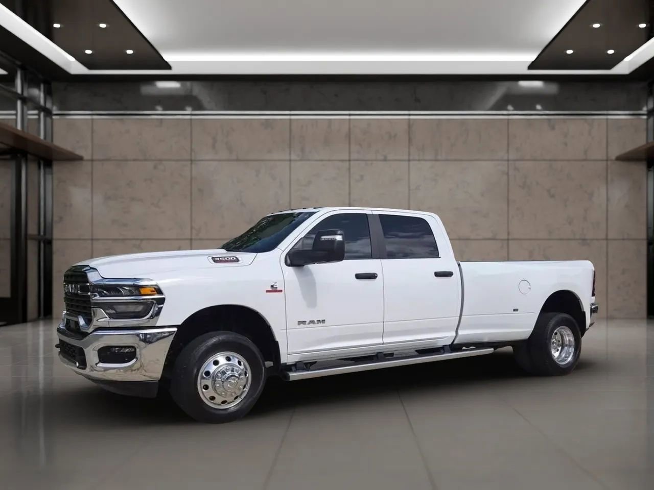 Used 2025 RAM 3500 Big Horn AWD/4WD image 29