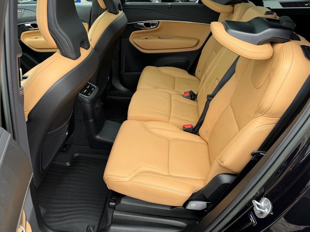 Certified 2023 Volvo XC90 T8 Ultimate w/ Protection Package AWD/4WD image 12