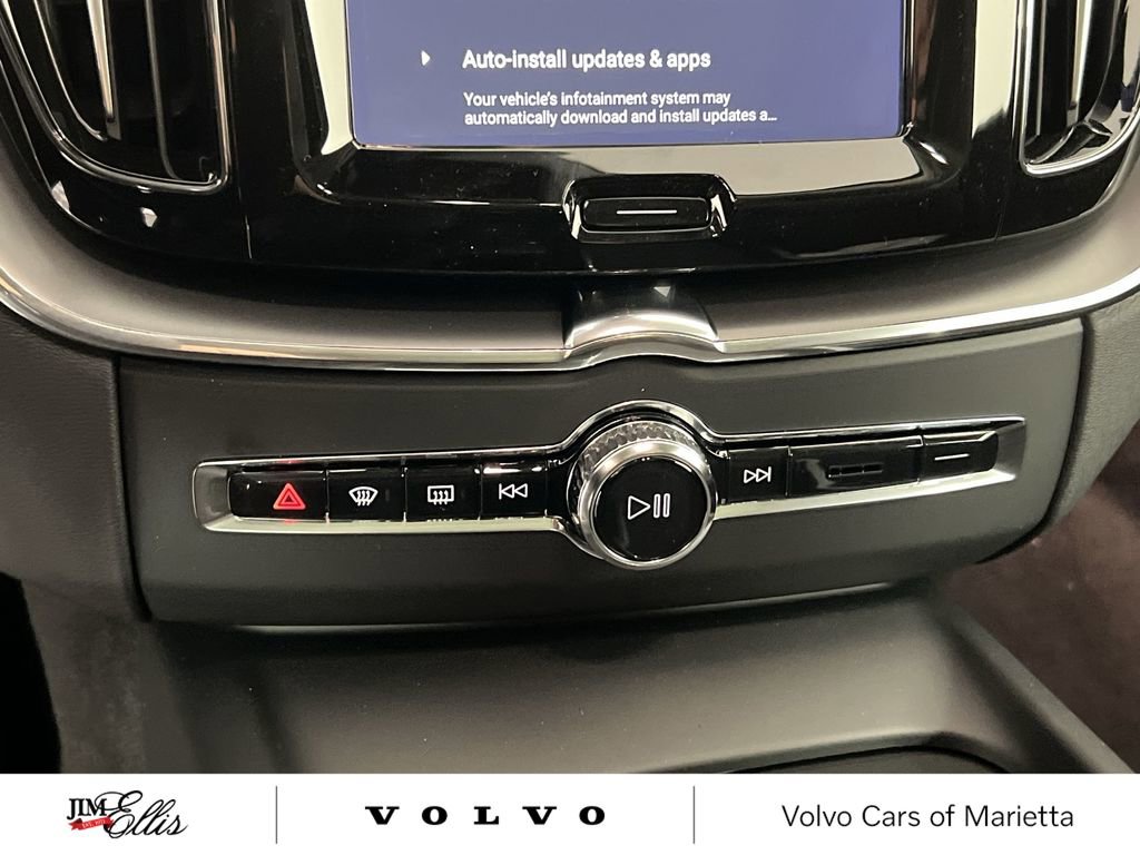 New 2025 Volvo XC60 B5 Core w/ Climate Package image 16