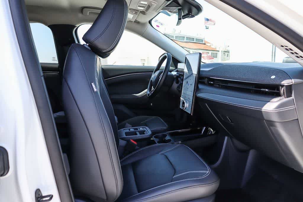 Used 2025 Ford Mustang Mach-E Premium RWD image 15