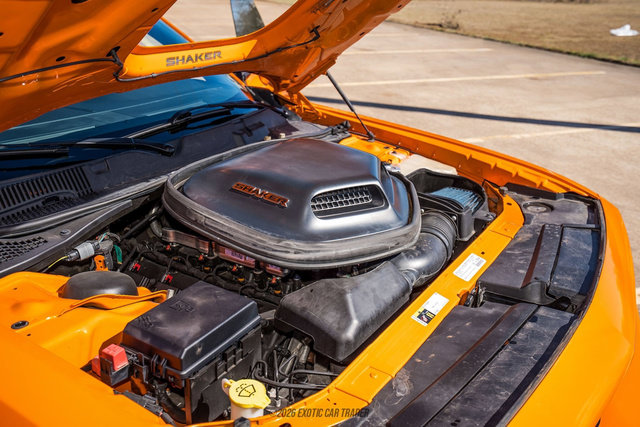 Used 2014 Dodge Challenger R/T RWD image 17