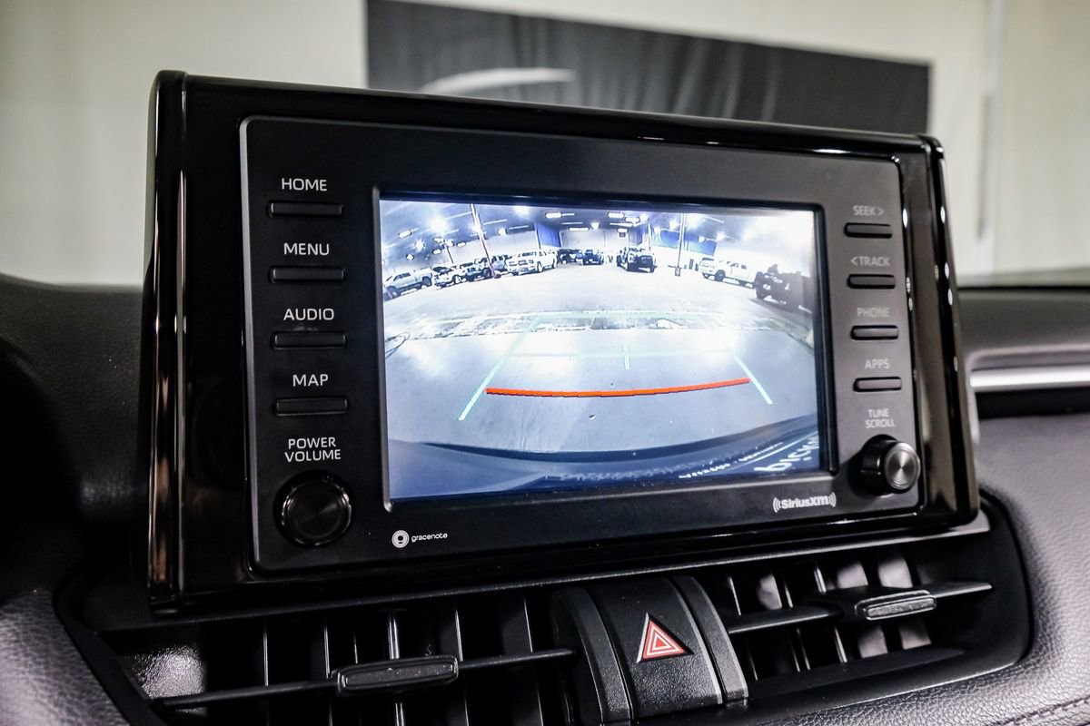 Used 2021 Toyota RAV4 LE FWD image 21