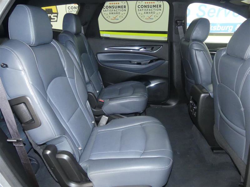 Used 2024 Buick Enclave Premium image 25
