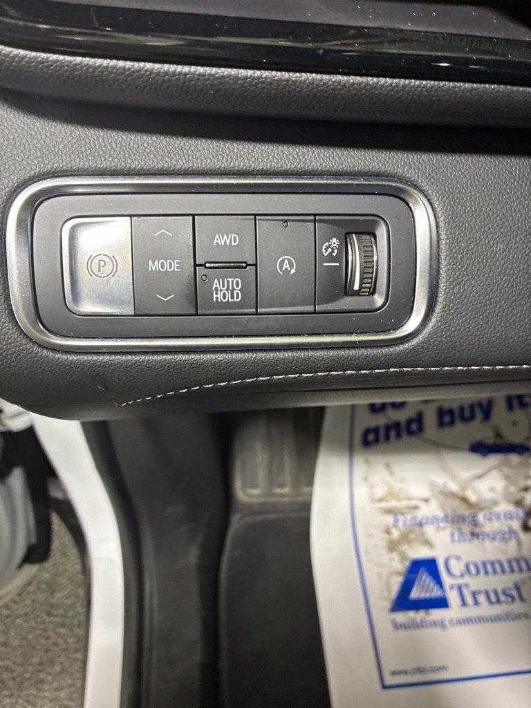 Used 2026 Buick Enclave Sport Touring AWD/4WD image 14