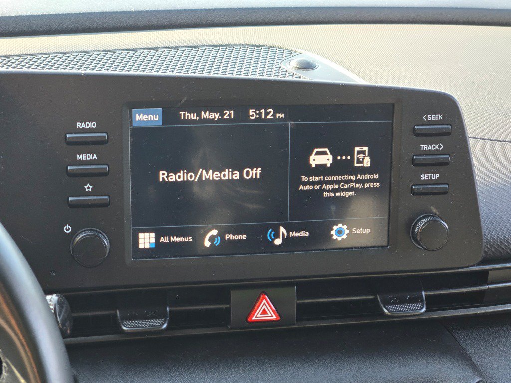 Used 2025 Hyundai Elantra Sport FWD image 23