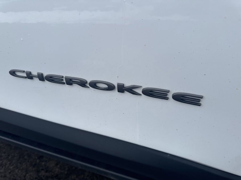 Used 2022 Jeep Cherokee Trailhawk w/ Premium Leather Package image 55