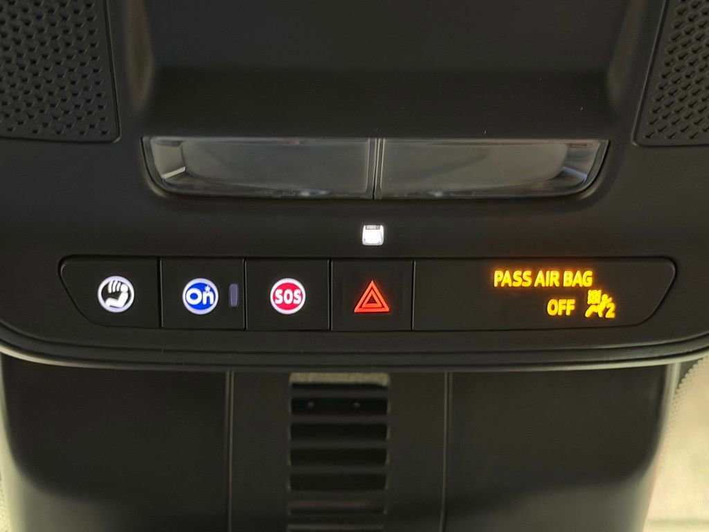 Certified 2025 Buick Enclave Preferred image 39