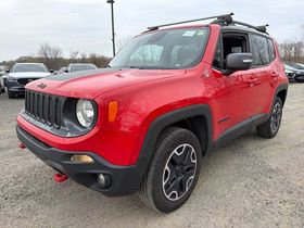 Used 2017 Jeep Renegade Trailhawk AWD/4WD image 1