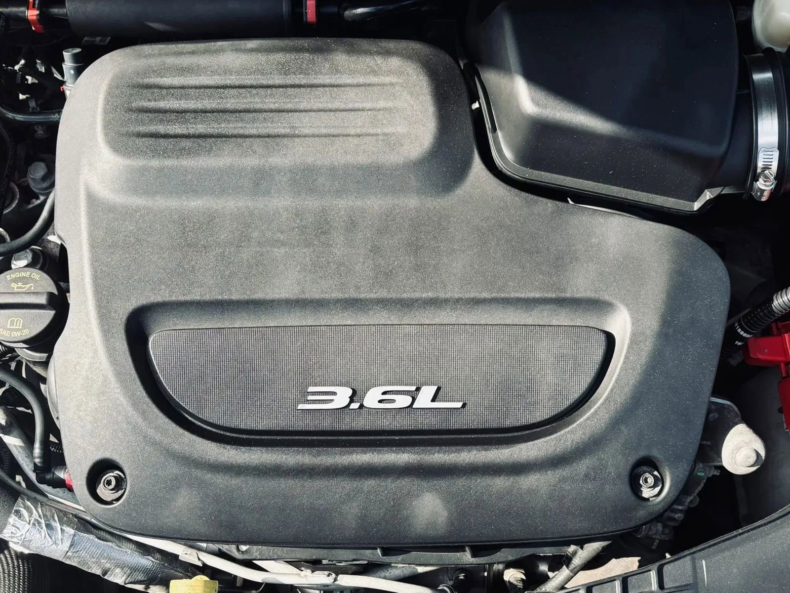 Used 2017 Chrysler Pacifica Limited FWD image 13