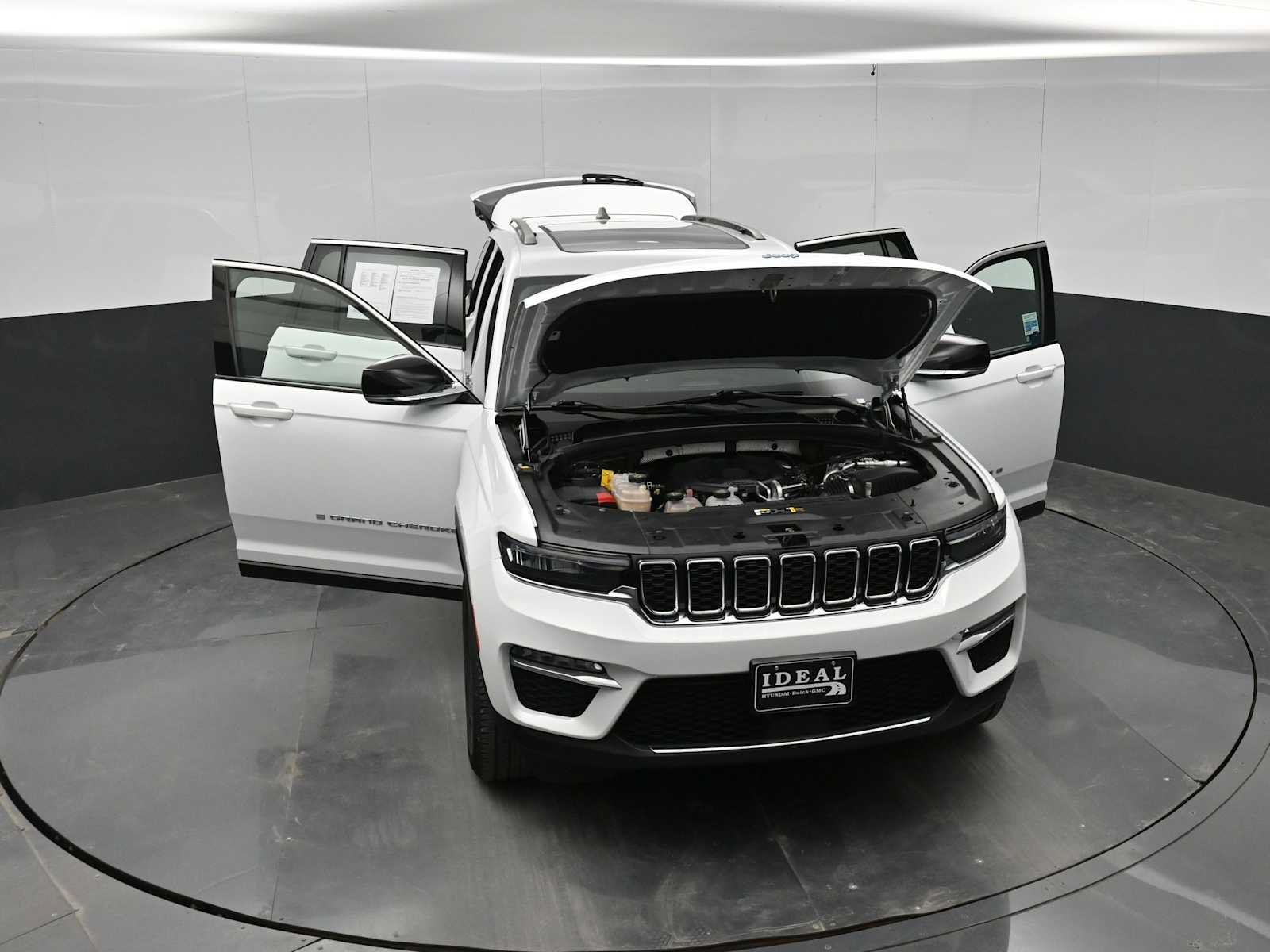 Used 2024 Jeep Grand Cherokee Limited 4xe AWD/4WD image 41