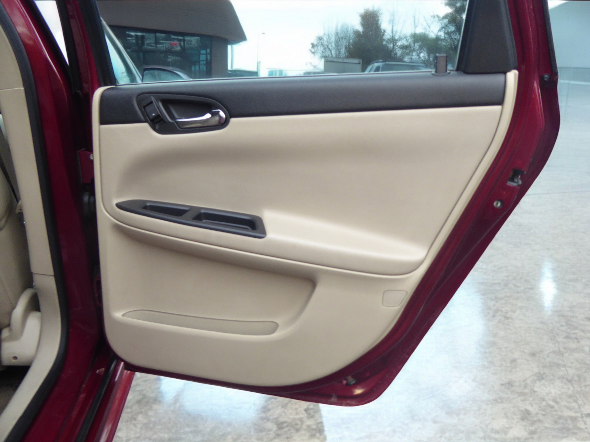 Used 2011 Chevrolet Impala LT w/ Luxury Edition Package image 20