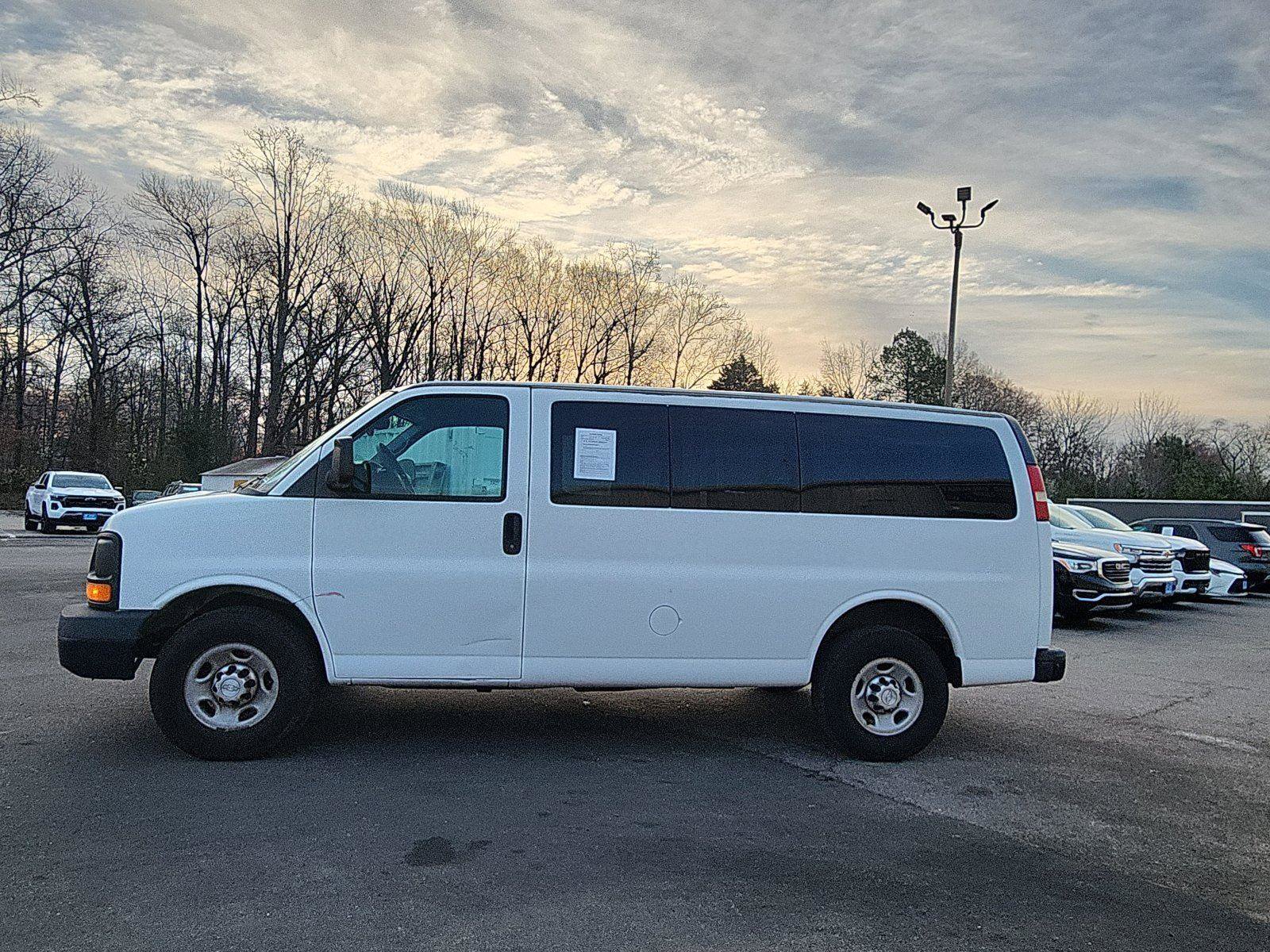 Used 2014 Chevrolet Express 2500 LS image 2