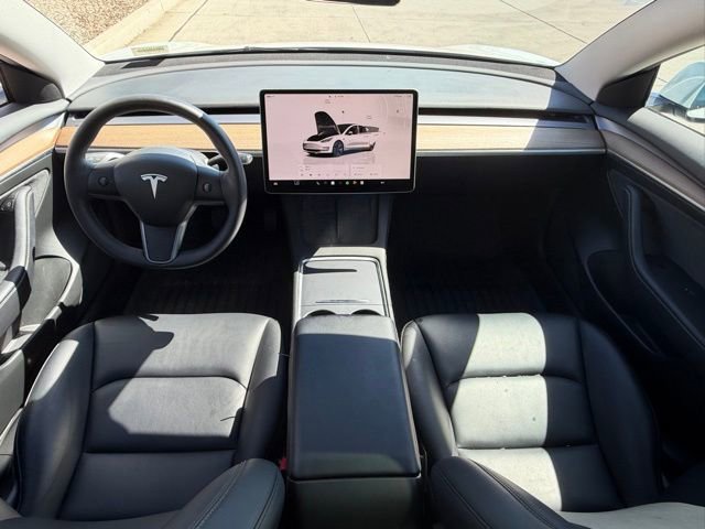 Used 2023 Tesla Model 3 Standard Range image 9