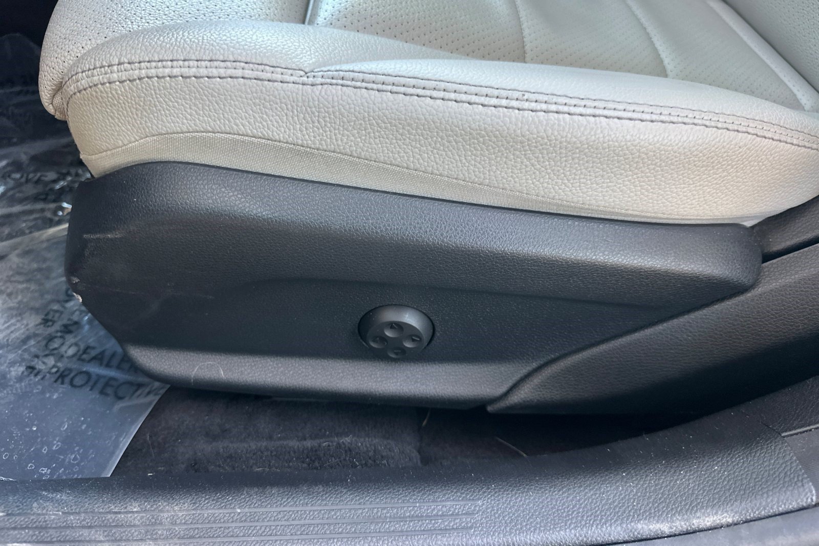 Used 2016 Mercedes-Benz C 300 Sedan image 14