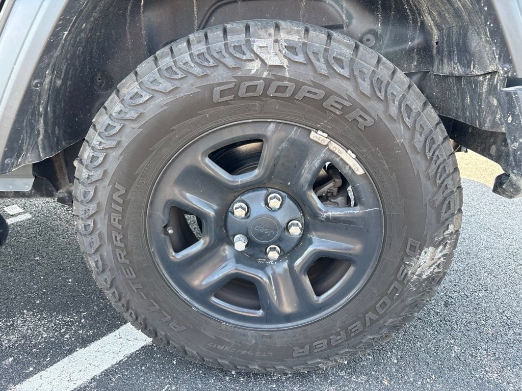 Used 2020 Jeep Wrangler Unlimited Sport AWD/4WD image 4