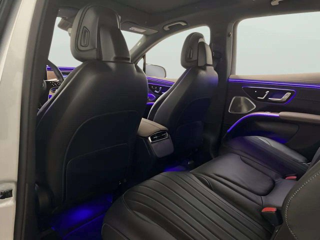 Used 2023 Mercedes-Benz EQS 450+ 4MATIC SUV w/ Acoustic Comfort Package image 34