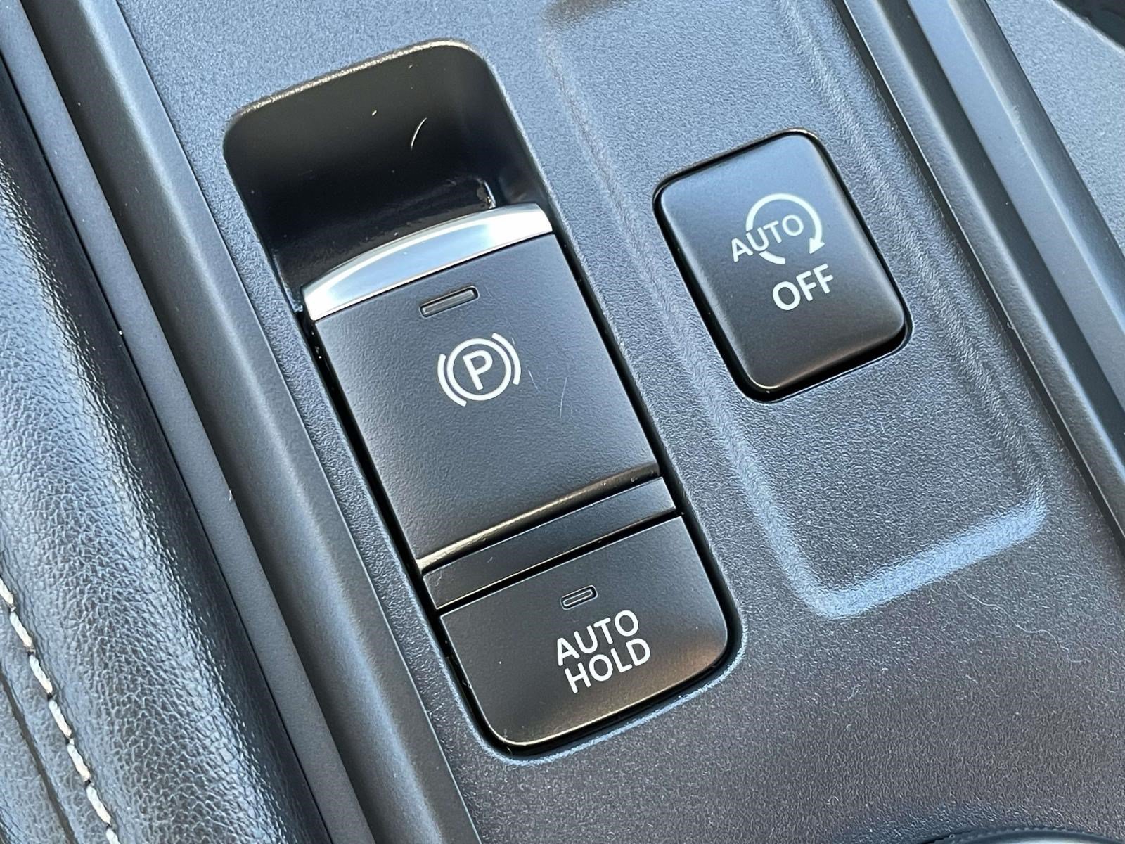Used 2024 Nissan Pathfinder S AWD/4WD image 32