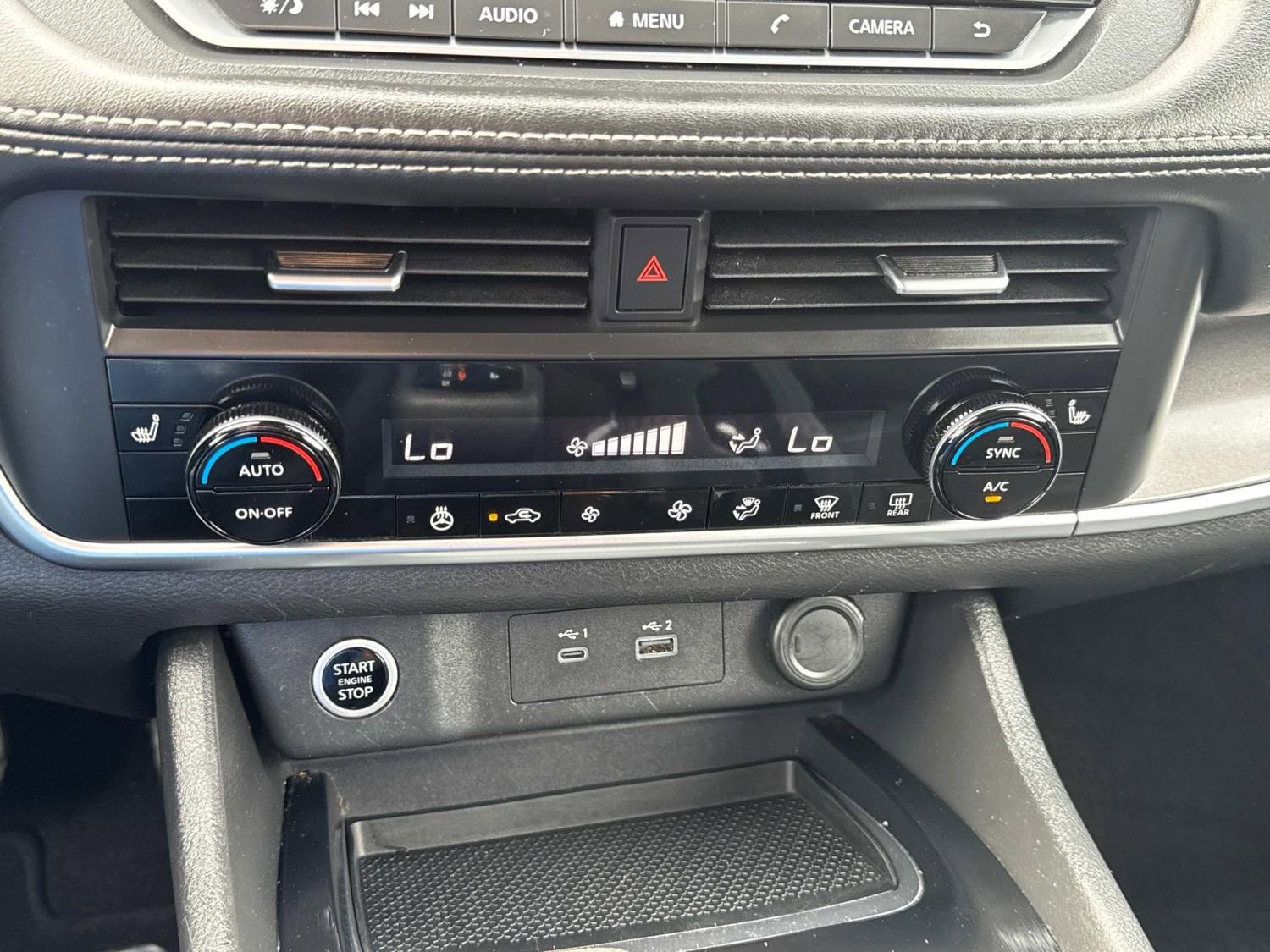 Used 2023 Nissan Rogue SV w/ SV Premium B Package FWD image 34