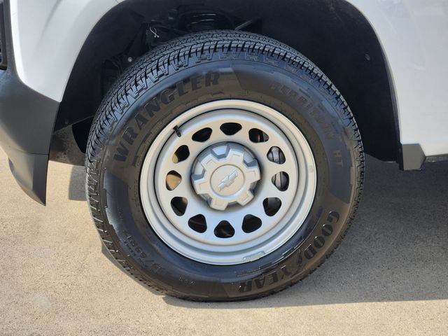Used 2025 Chevrolet Colorado W/T w/ WT Convenience Package II RWD image 17