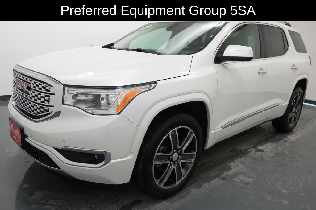 Used 2017 GMC Acadia Denali AWD/4WD image 3