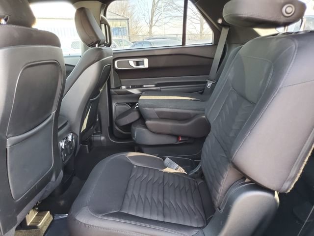 Used 2020 Ford Explorer XLT image 25