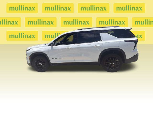 Used 2026 Chevrolet Traverse LT w/ Midnight/Sport Edition FWD image 10
