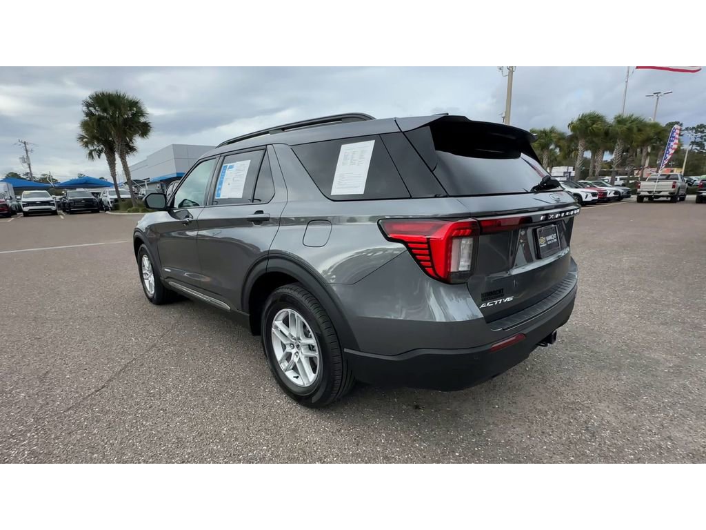 Used 2025 Ford Explorer Active image 4