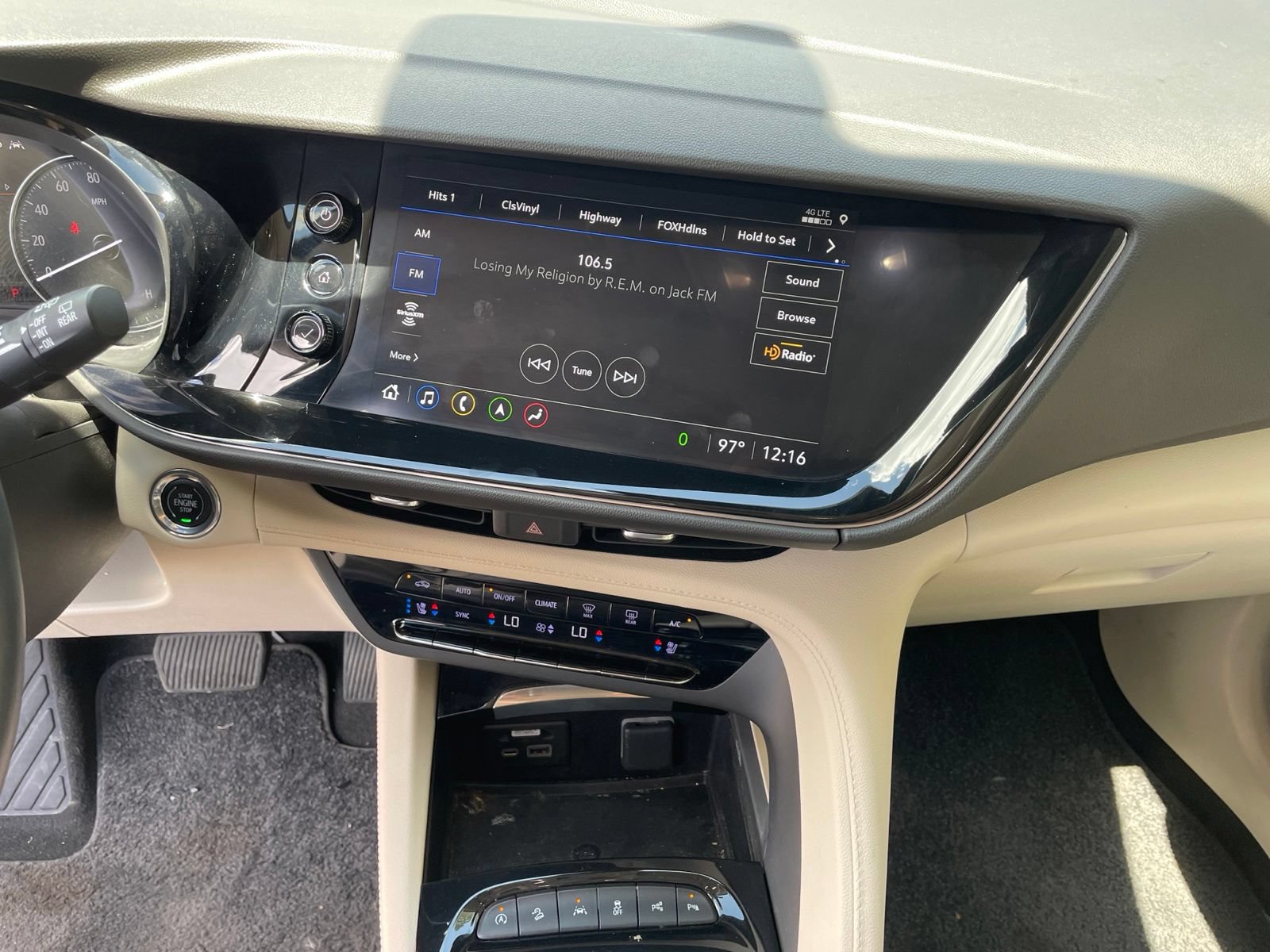 Used 2023 Buick Envision Avenir AWD/4WD image 23