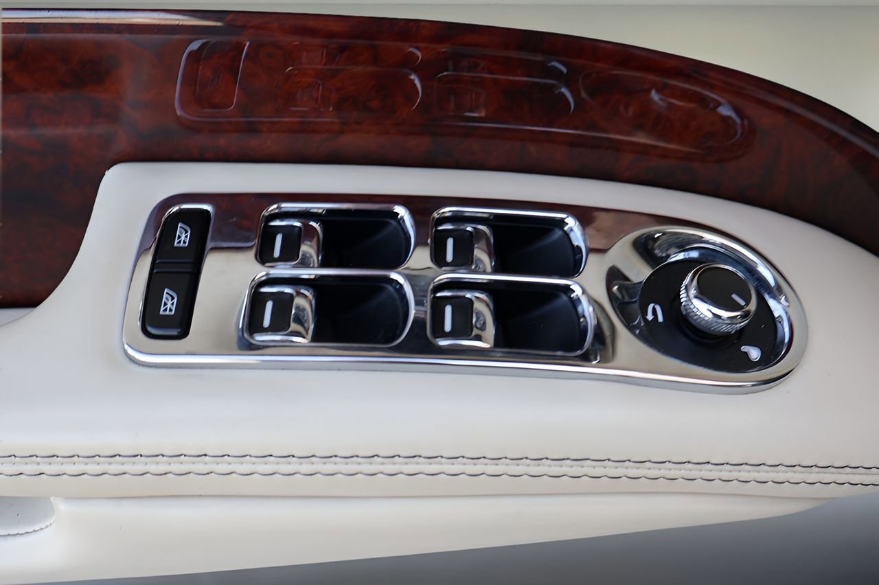 Certified 2016 Bentley Mulsanne image 15